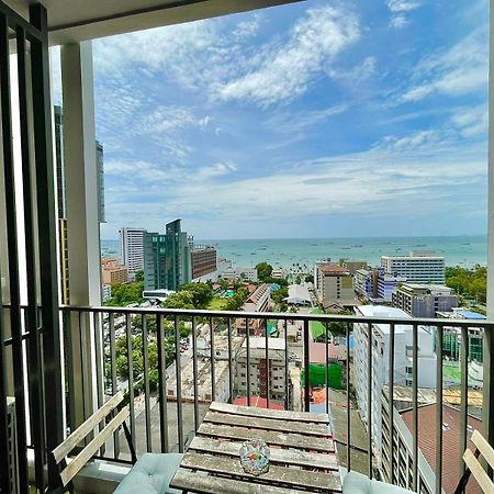 The Base Deluxe Apartamento Pattaya Exterior foto