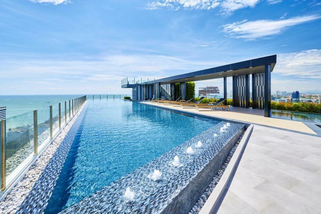The Base Deluxe Apartamento Pattaya Exterior foto