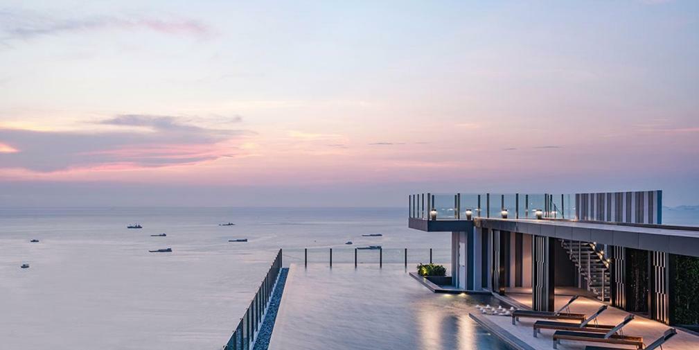 The Base Deluxe Apartamento Pattaya Exterior foto