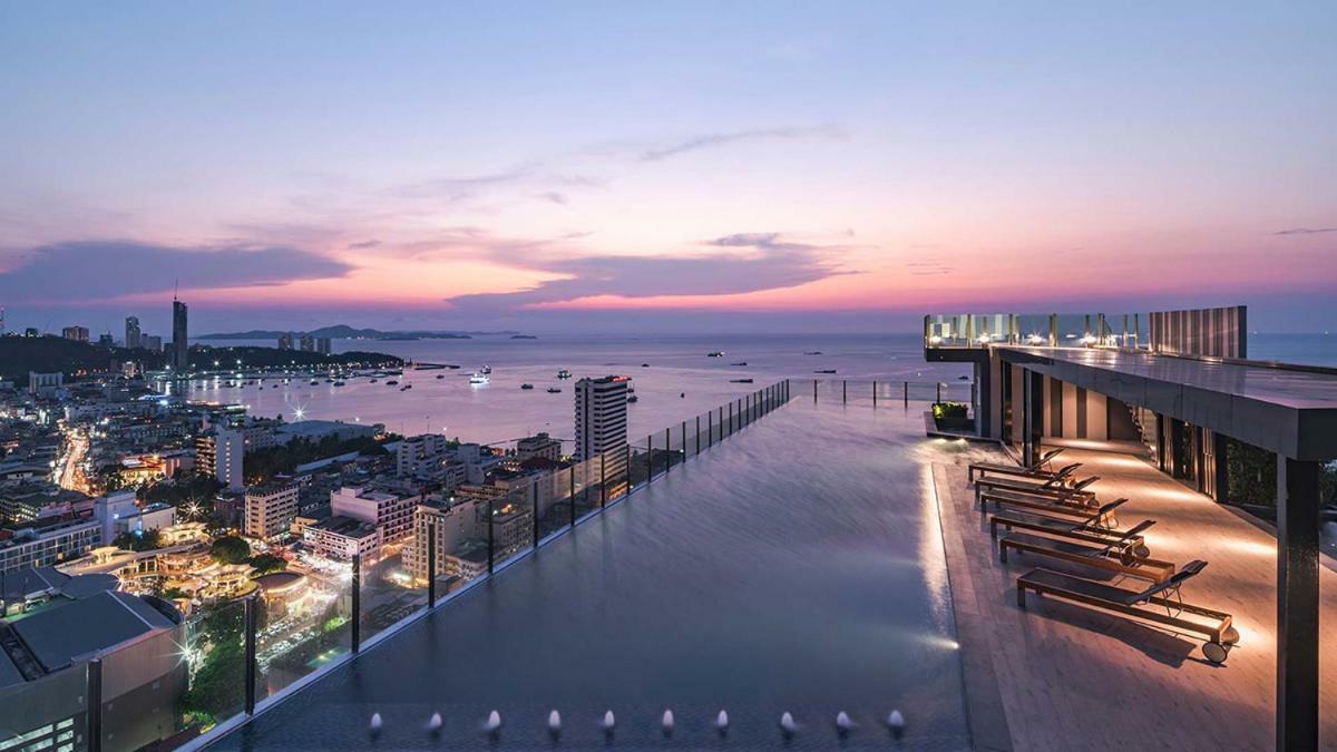 The Base Deluxe Apartamento Pattaya Exterior foto